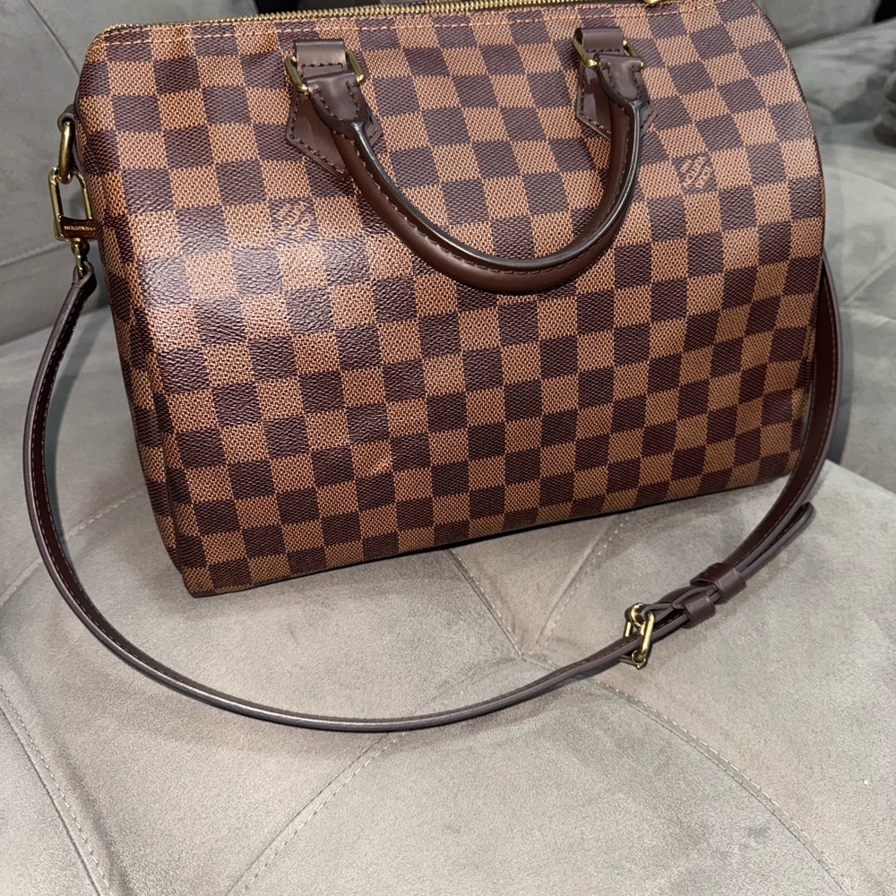 SOLD Authentic Louis Vuitton speedy 30 bandouliere